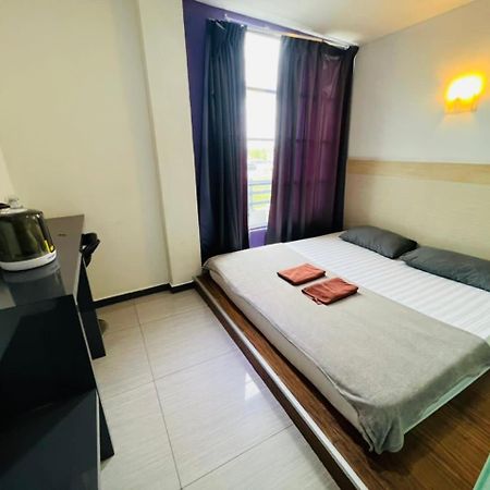 Dolphin Hotel Klang Dış mekan fotoğraf