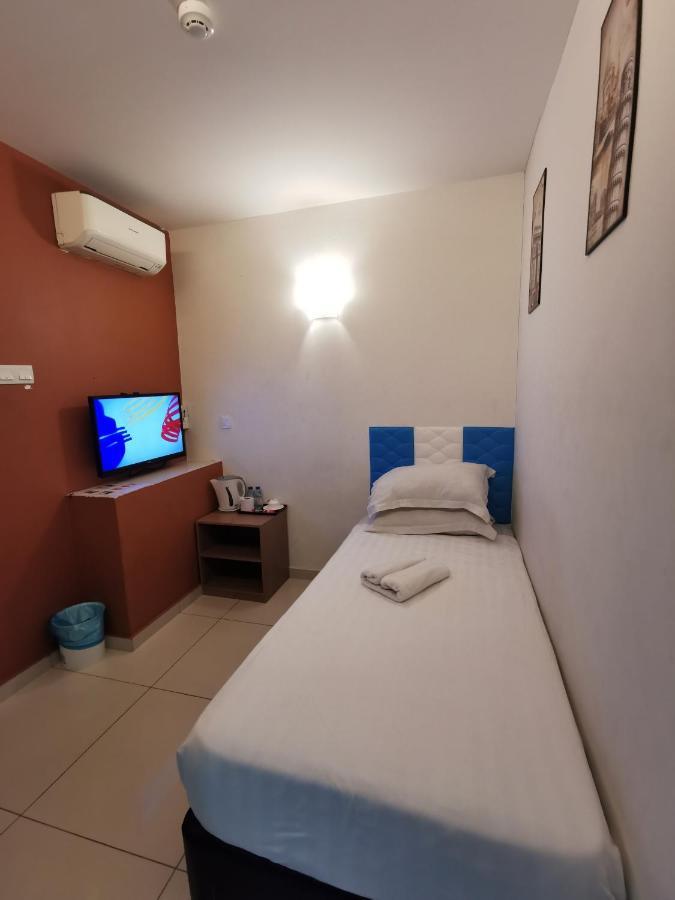 Dolphin Hotel Klang Dış mekan fotoğraf